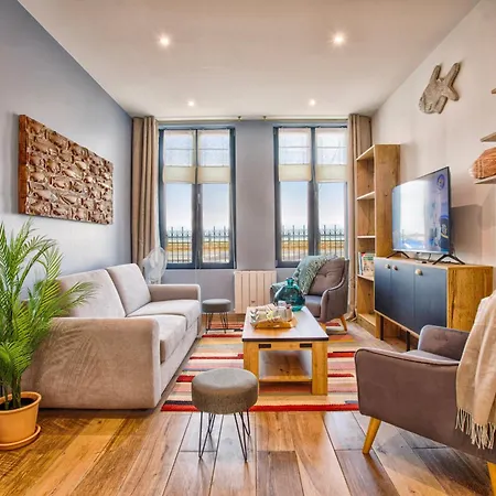 139 La Vague - Front De - Contemporain Et Terrasse Sur Cour - 2 A 6 Personnes - Rez-de-chaussee Apartment *