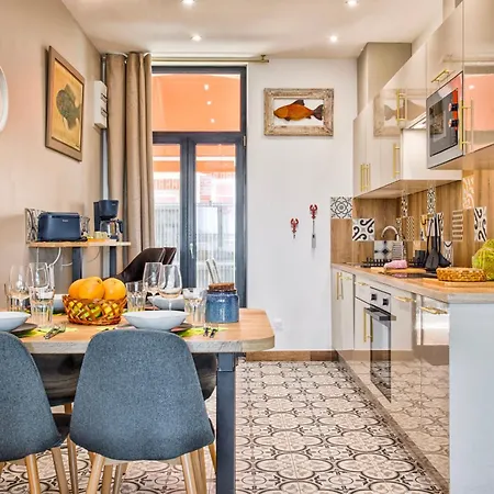139 La Vague - Front De - Contemporain Et Terrasse Sur Cour - 2 A 6 Personnes - Rez-de-chaussee Apartment