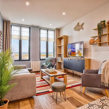 139 La Vague - Front De - Contemporain Et Terrasse Sur Cour - 2 A 6 Personnes - Rez-de-chaussee Apartment *