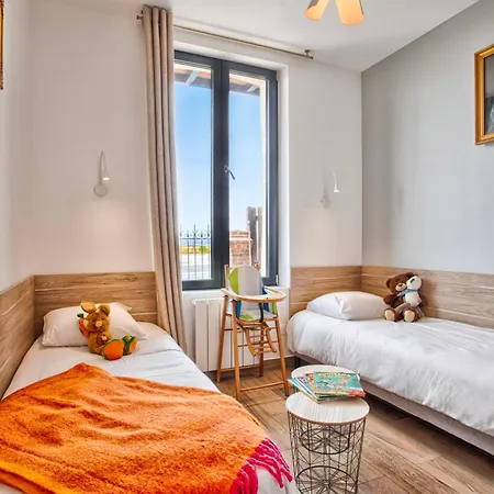 Apartment 139 La Vague - Front De - Contemporain Et Terrasse Sur Cour - 2 A 6 Personnes - Rez-de-chaussee Houlgate