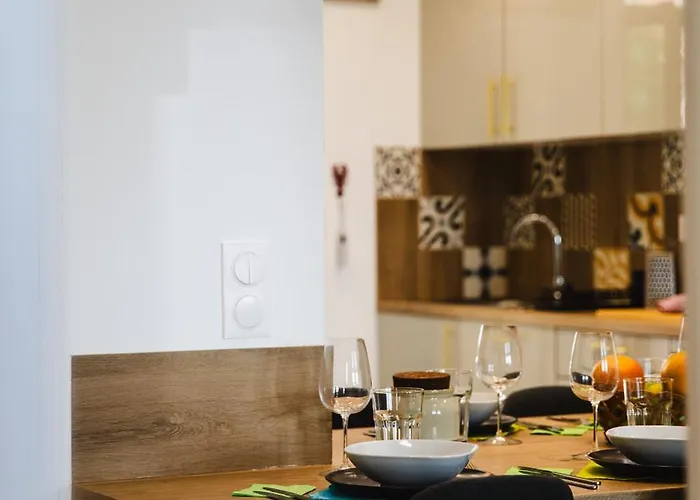 139 La Vague - Front De - Contemporain Et Terrasse Sur Cour - 2 A 6 Personnes - Rez-de-chaussee * Houlgate